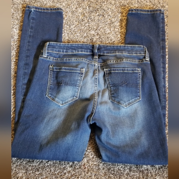 Levi's skinny Jean's size 5s - Picture 2 of 6